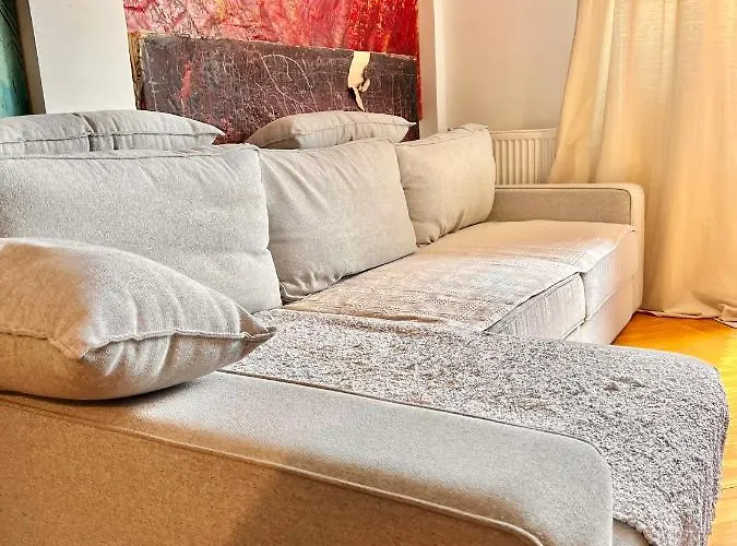 Flow Place アパート *