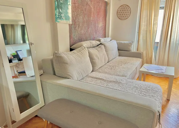 Flow Place Apartment